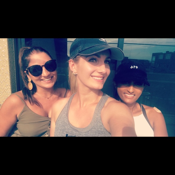 Meet your Posher, Erica - Picture 6 of 6